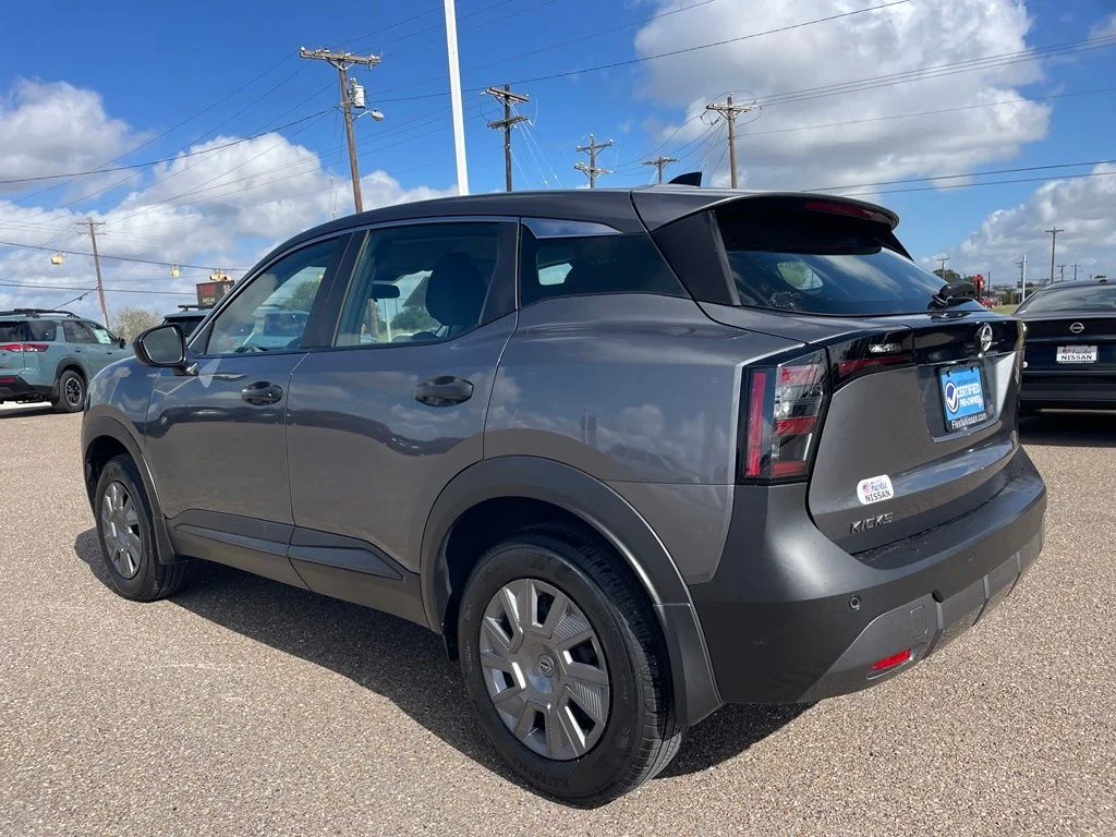 Used 2026 Gray Nissan S image 5