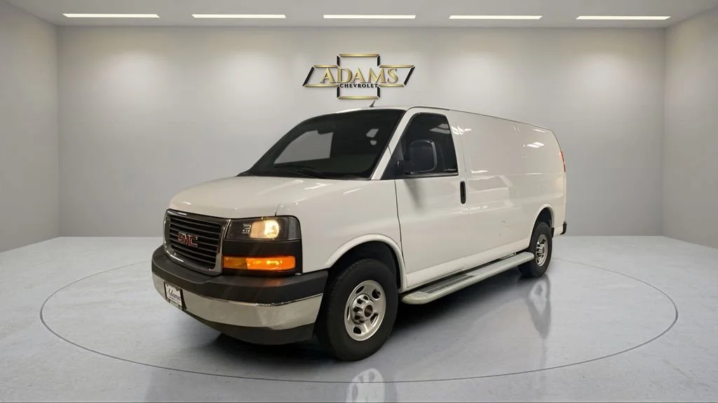 2022 GMC Savana Cargo