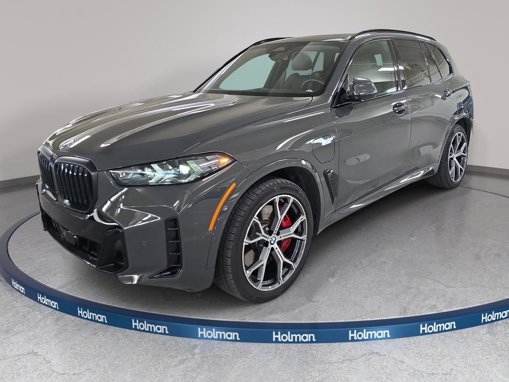 2026 BMW X5 xDrive50e's photo
