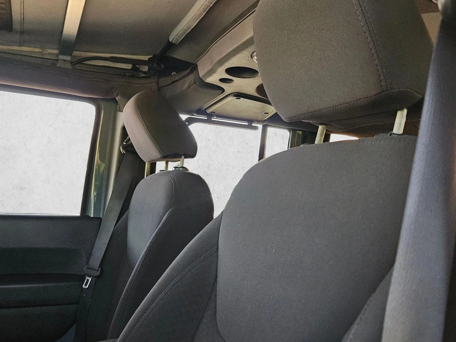 Used 2015 Anvil Clearcoat Jeep Sport image 11
