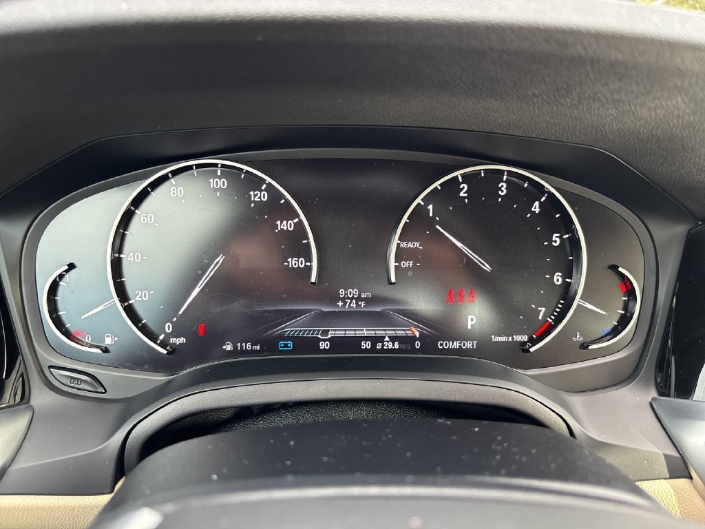 Used 2020 Jet Black BMW 330i xDrive image 9