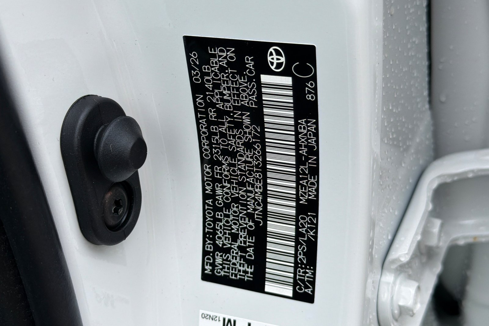 New 2026 Wind Chill Pearl with Midnight Black Metallic roof <sup>1</sup> Toyota  XSE image 22