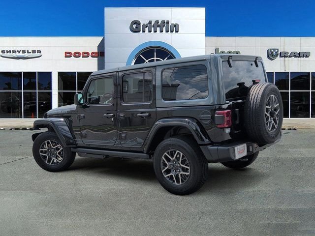 New 2026 Black Clear-Coat Exterior Paint Jeep Sahara image 9