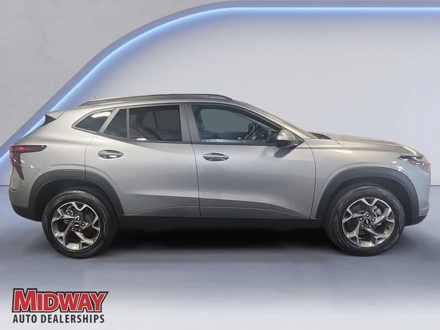New 2026 Sterling Gray Metallic Chevrolet LT image 6
