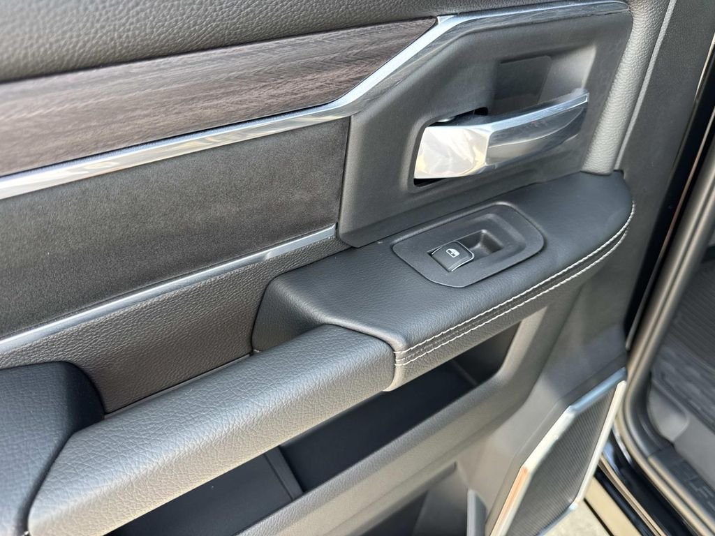 2026 RAM 2500 Laramie - Photo 31