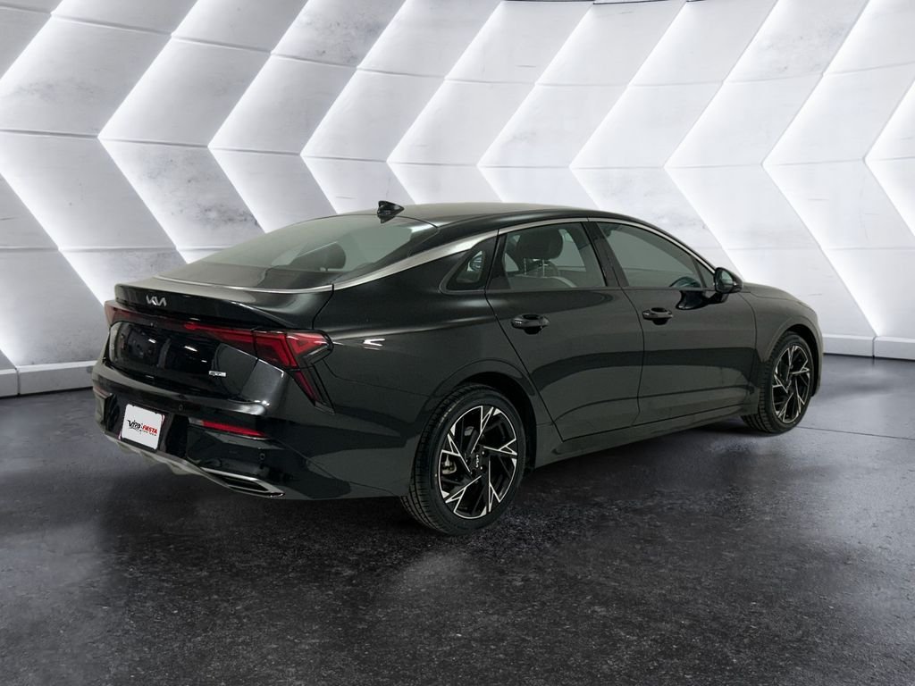 Used 2025 Black Kia GT-Line image 4