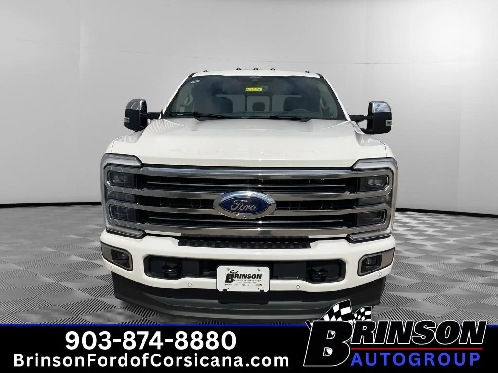 New 2026 Star White Metallic Tri-Coat Ford Platinum image 2