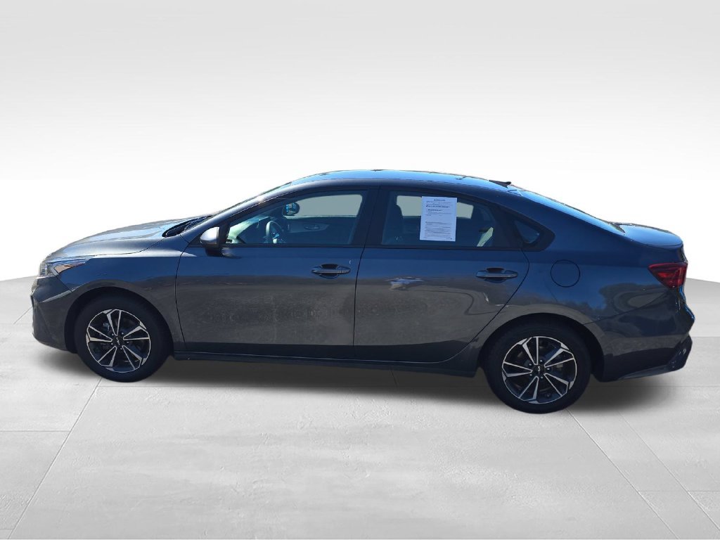 Used 2024 Gray Kia LXS image 2