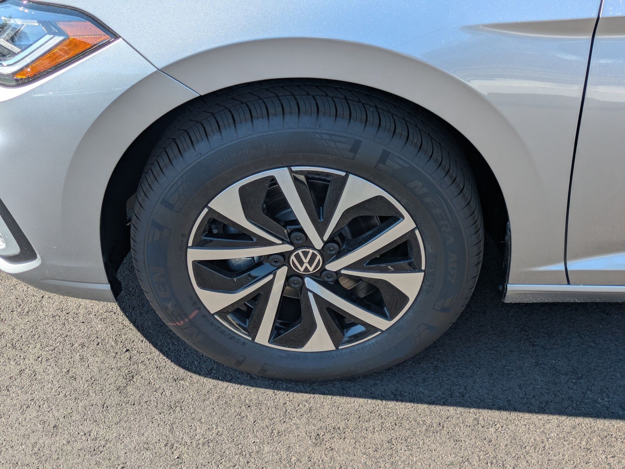 New 2026 Pyrite Silver Metallic Volkswagen S image 15