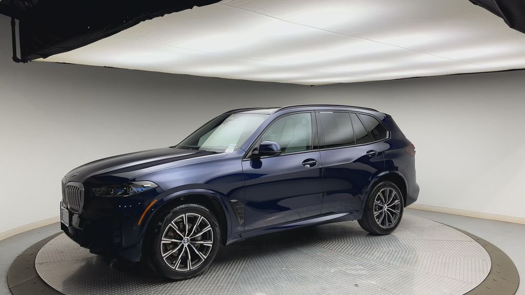 Used 2025 Blue BMW xDrive40i image 6