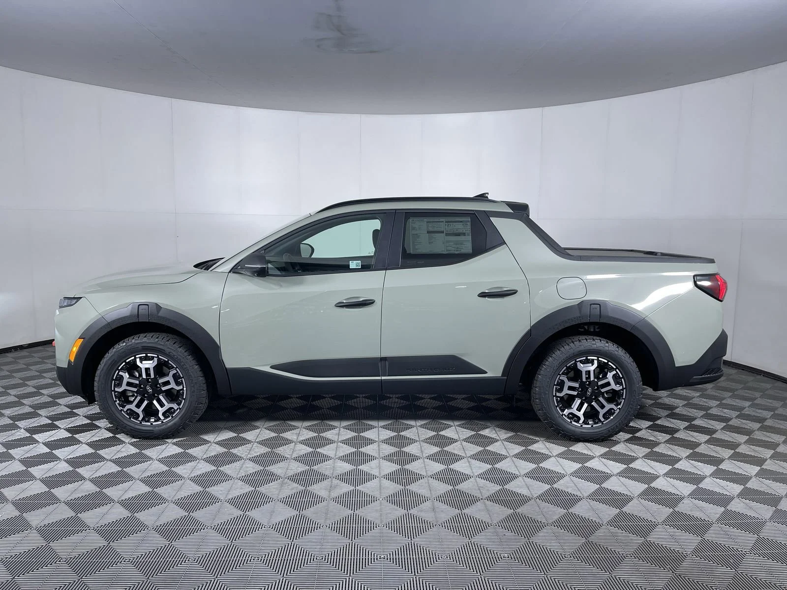 2025 Hyundai Santa Cruz XRT - Photo 8