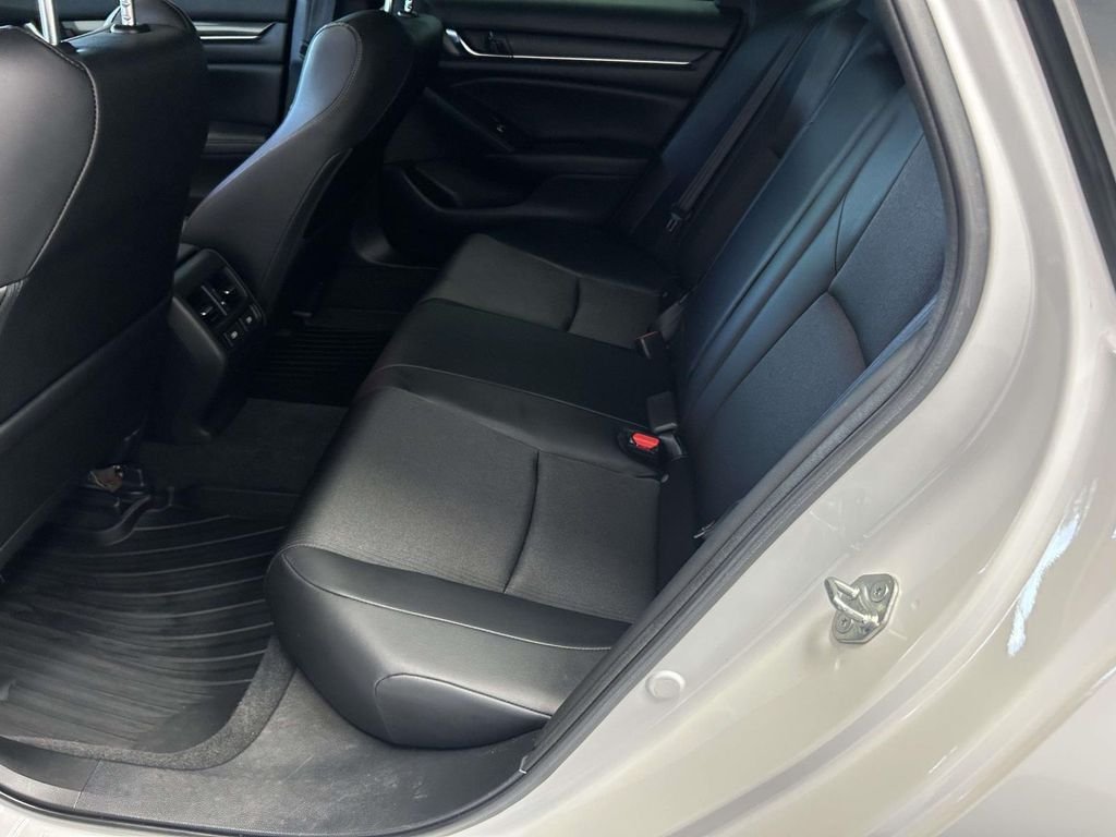 Used 2022  Honda Sport 2.0T image 15