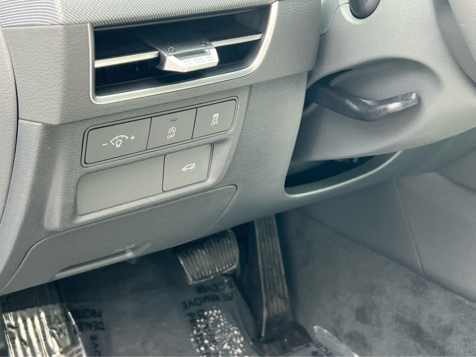 New 2026 Transmission Blue Hyundai SE image 30