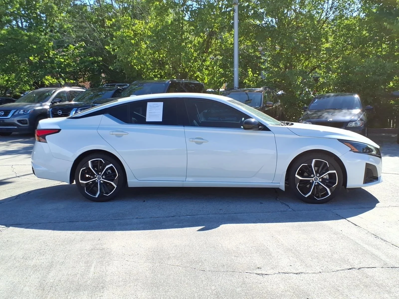 Used 2023 Pearl White Tricoat Nissan 2.5 SR image 7