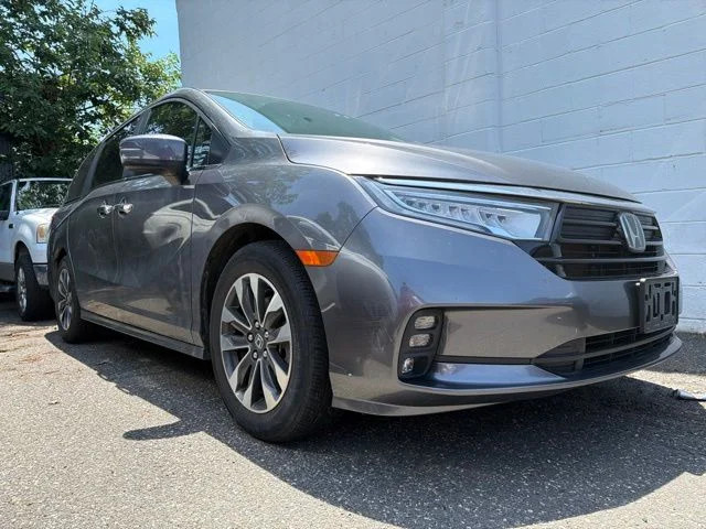 Certified Used 2024 Modern Steel Metallic Honda EX-L image 3