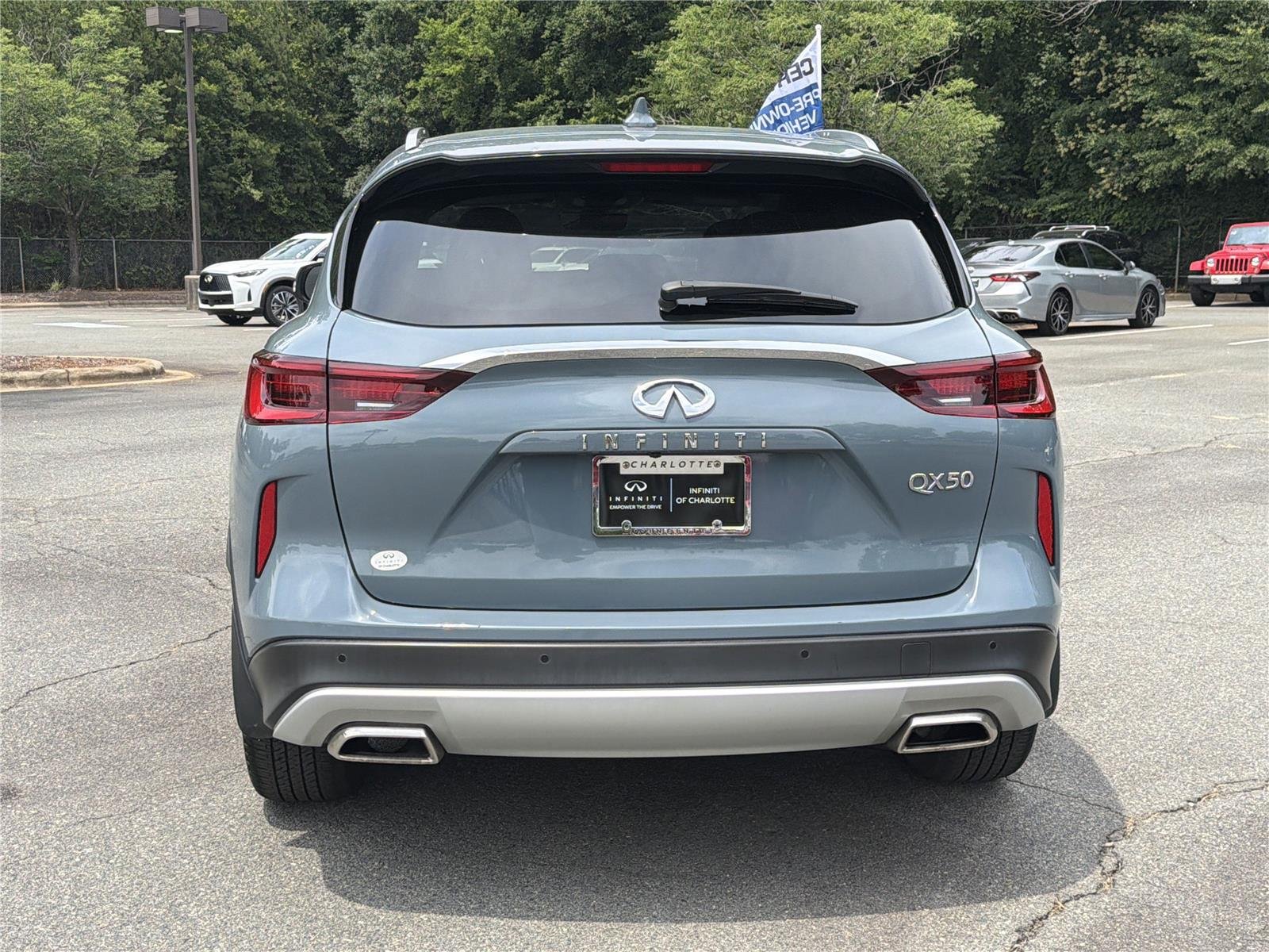 Used 2024 Slate Gray INFINITI LUXE image 27