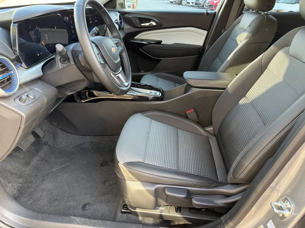 Used 2026 Sterling Gray Metallic Chevrolet LT image 24