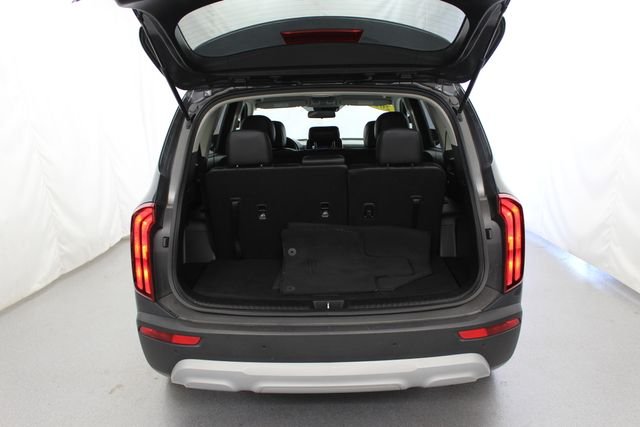 Used 2022 Gravity Gray Kia LX image 11