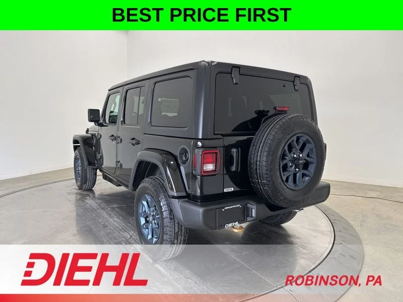 New 2026 Black Clear-Coat Exterior Paint Jeep 85th Anniversary Edition image 5