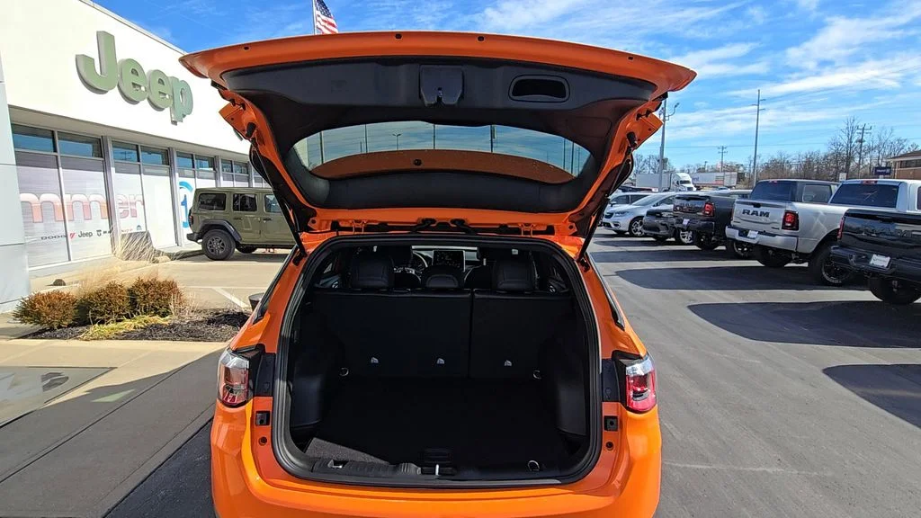 New 2026 Joose Exterior Paint Jeep Latitude image 16
