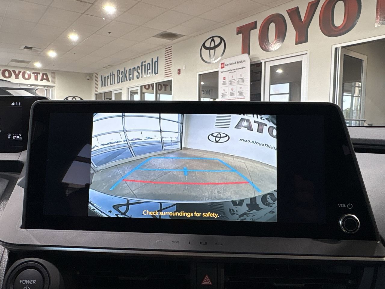 2026 Toyota Prius Plug-in Hybrid XSE - Photo 18