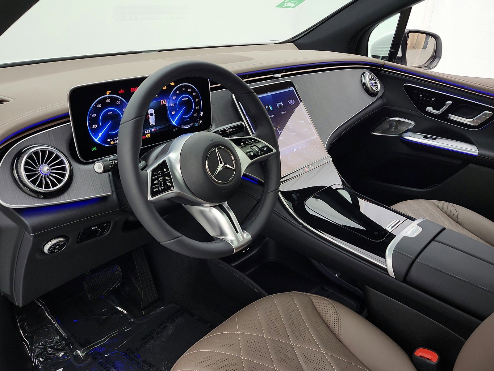 New 2026 Polar White Mercedes-Benz EQE 320 4MATIC® SUV image 30