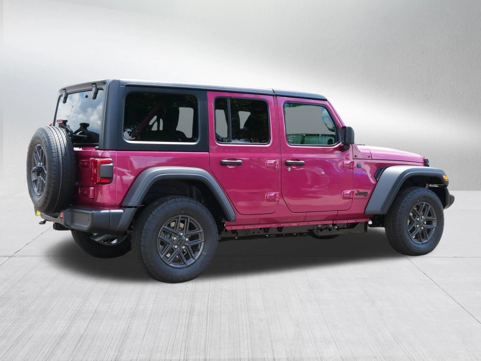 New 2026 Tuscadero Pearl-Coat Exterior Paint Jeep Sport S image 7