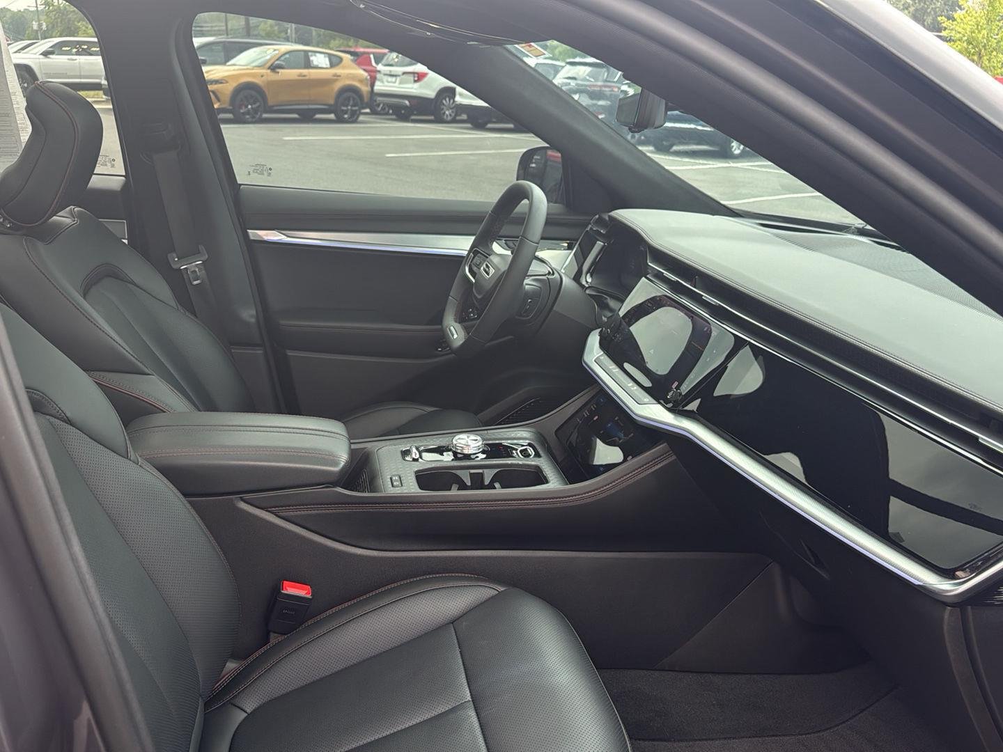 Used 2024 Baltic Gray Metallic Clearcoat Jeep Launch Edition image 24