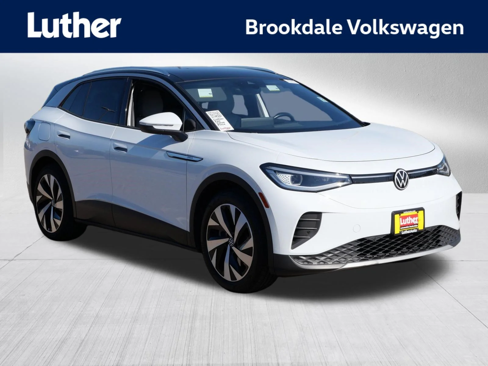 Certified Used 2021 GLACIER WHITE W/ BLACK ROOF Volkswagen Pro S image 1