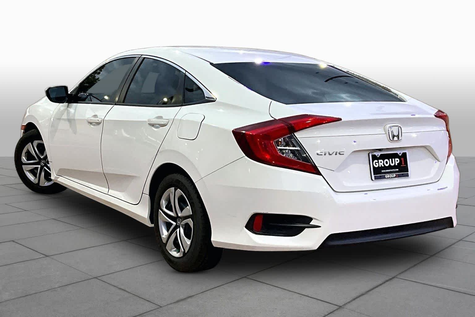 Used 2016 Taffeta White Honda LX image 11
