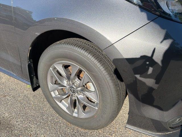 Certified Used 2025 MAGNETIC GRAY MET. Toyota  image 4