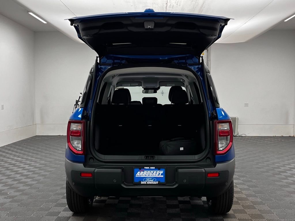 New 2026 Blue Ford Outer Banks image 10