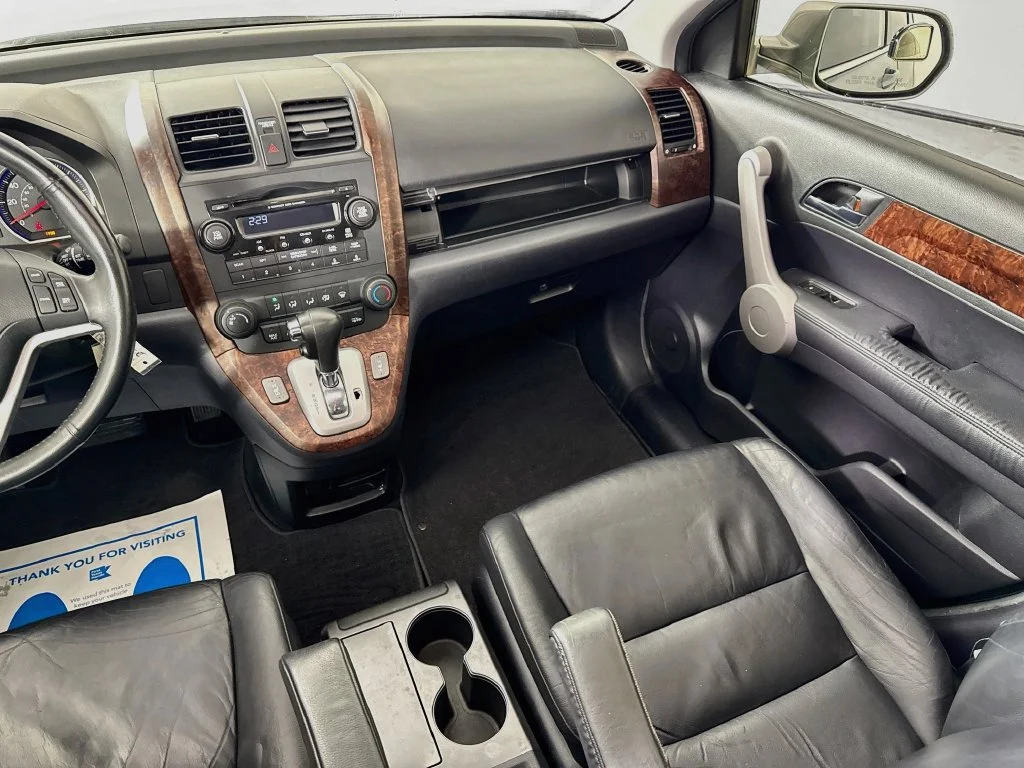Used 2007 Silver Honda EX-L image 27