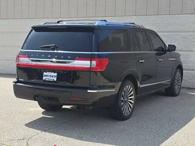 Used 2019 Black Metallic Lincoln Reserve image 13