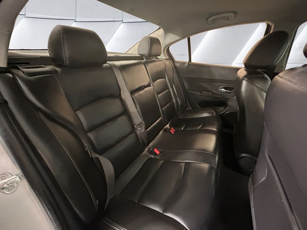 Used 2015 Silver Chevrolet 2LT image 16