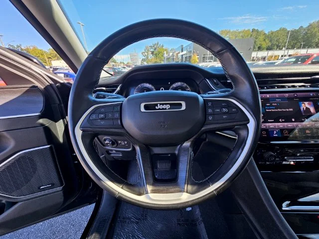 Used 2021 Black Jeep Limited image 27