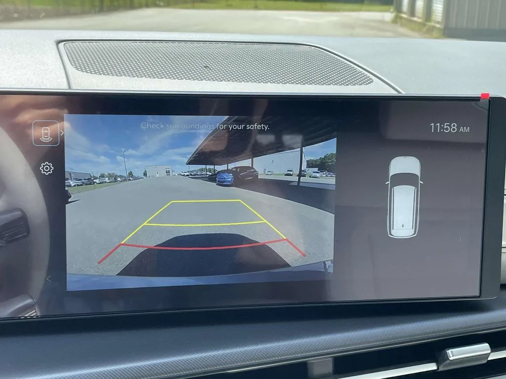 New 2026 Silver Hyundai SE image 26