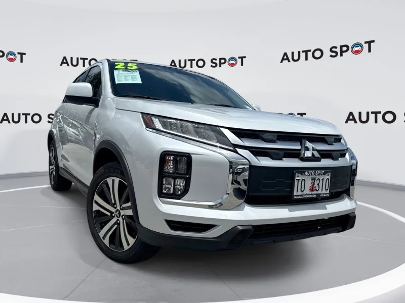 2025 Mitsubishi Outlander Sport 2.4 SEL AWC CVT's photo