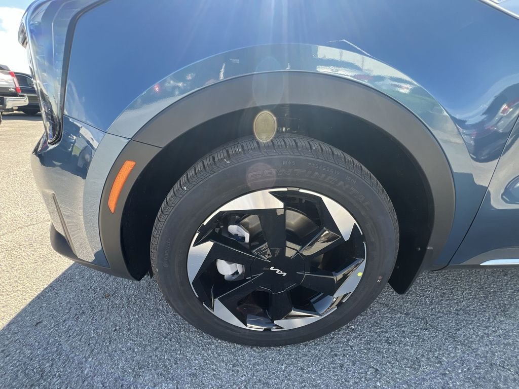 New 2026 Blue Kia EX image 10