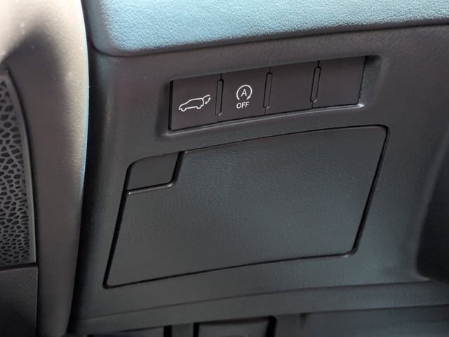 Used 2024 Silver Lexus 600 F SPORT image 37