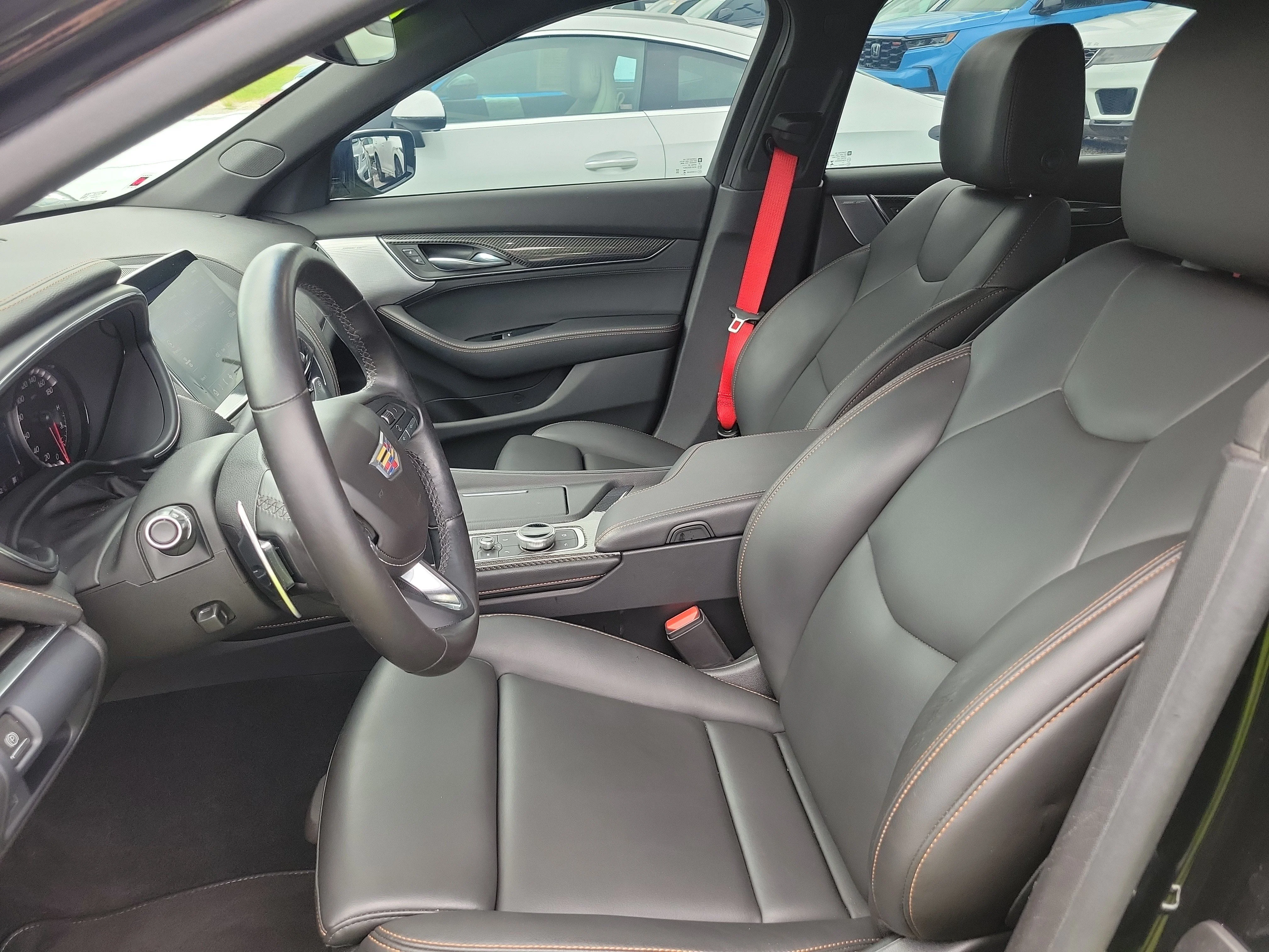 Used 2024 Black Cadillac V-Series image 19