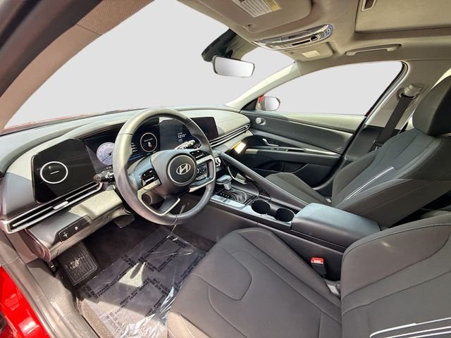 Used 2025 Red Hyundai SEL Convenience image 20