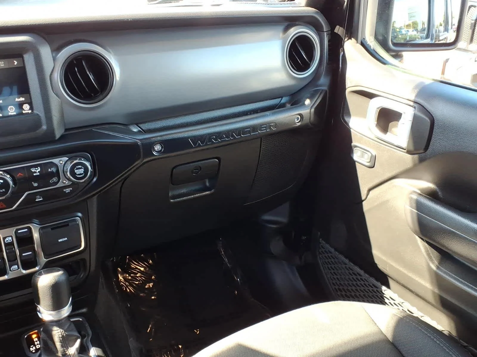 Certified Used 2022 Black Clearcoat Jeep Unlimited Sport S image 16