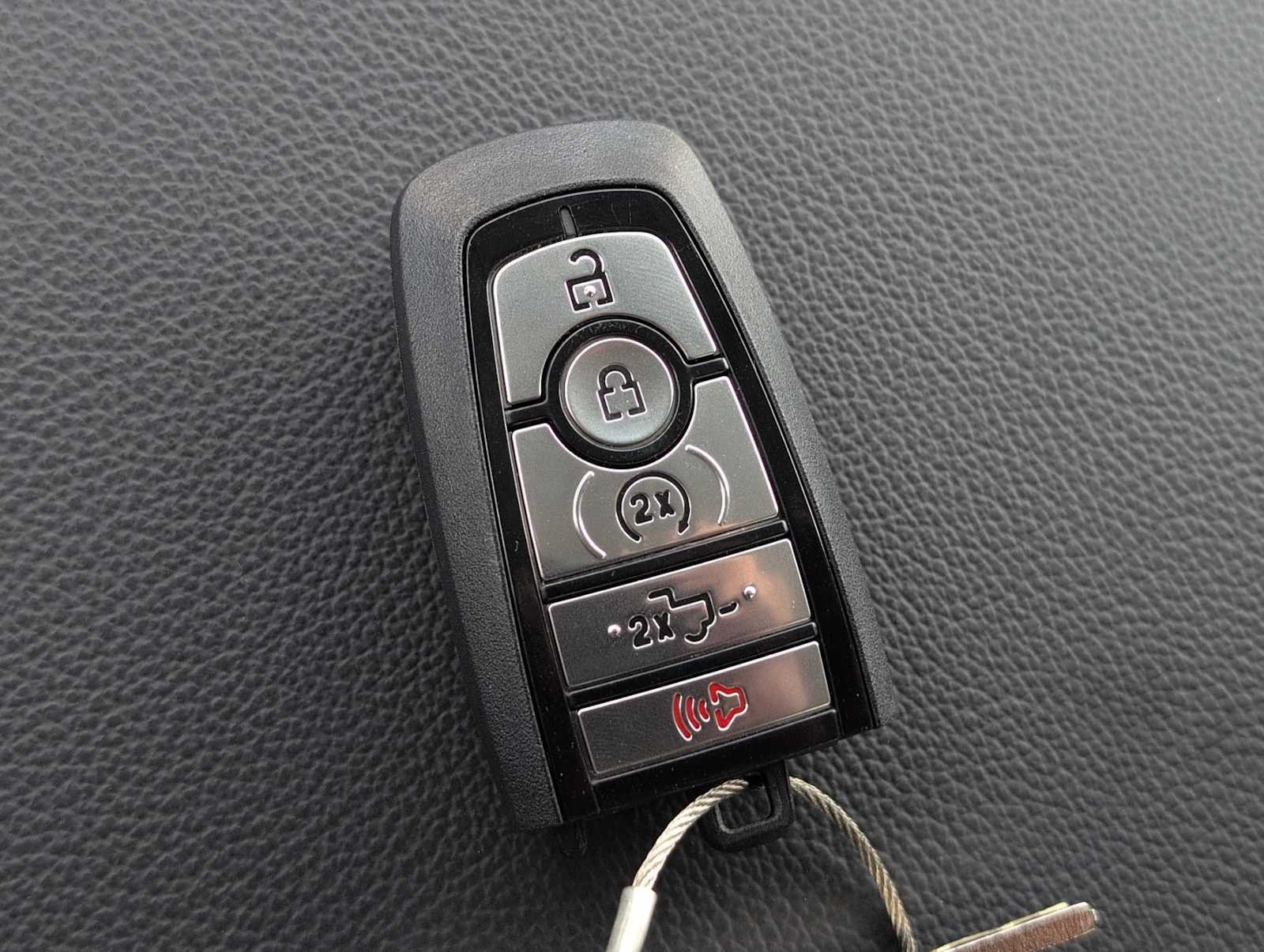 2025 Ford F-150 Lariat - Photo 25