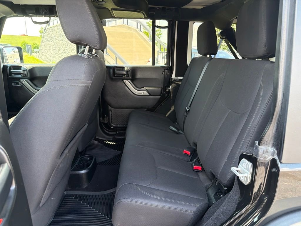 Used 2018 Black Jeep Unlimited Sport image 13