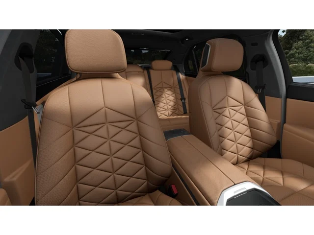 New 2027 Mineral White Metallic BMW 740i image 11
