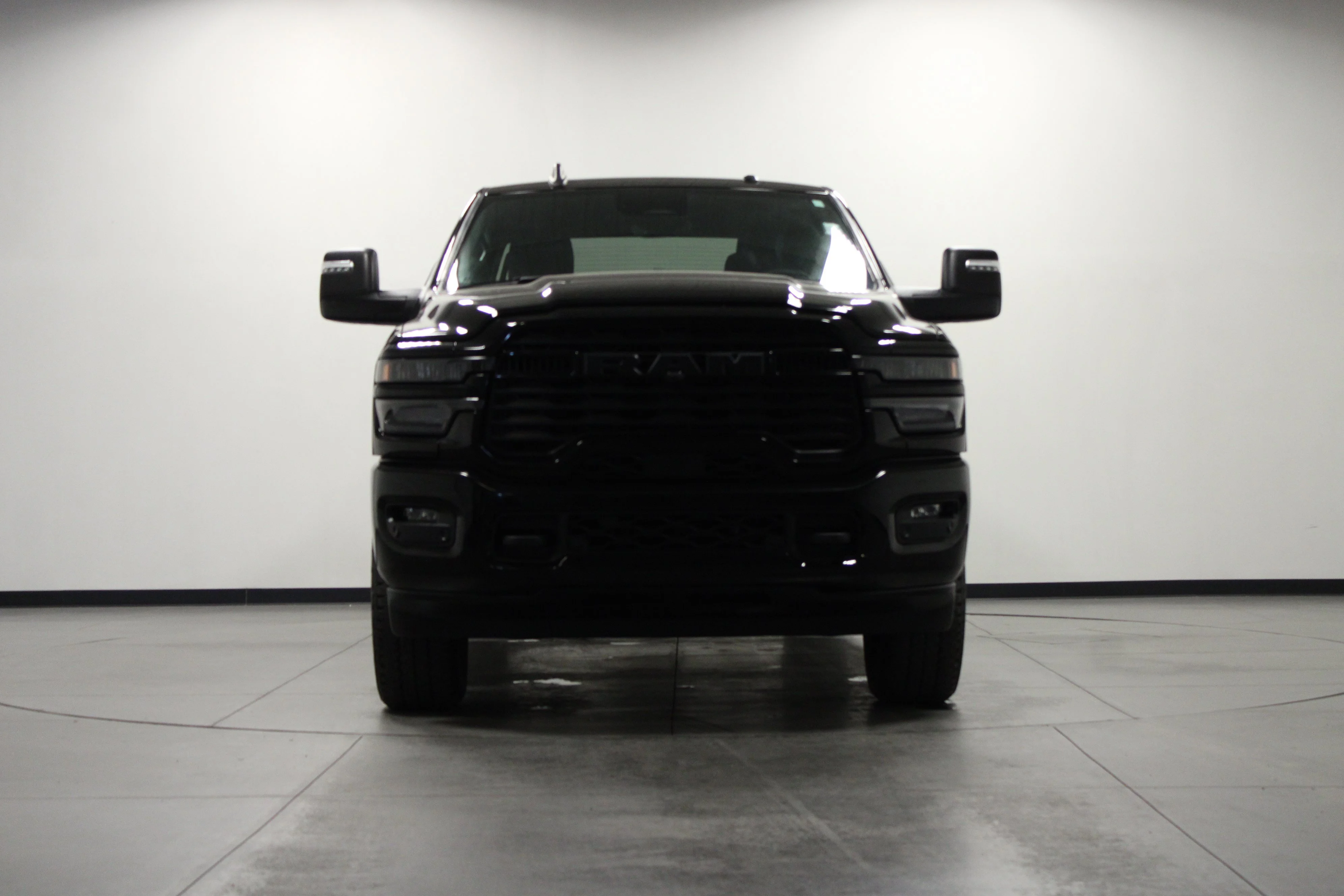 Used 2025 Diamond Black Crystal Pearlcoat Ram Big Horn image 9