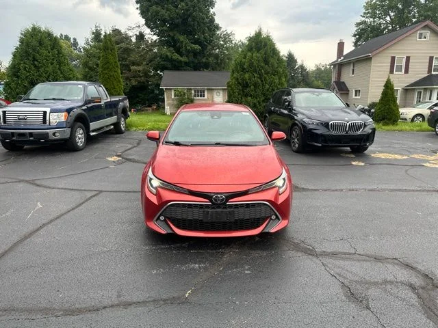 Used 2019  Toyota XSE image 2