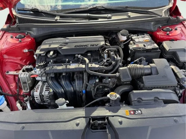 Used 2023 Red Hyundai SEL image 18