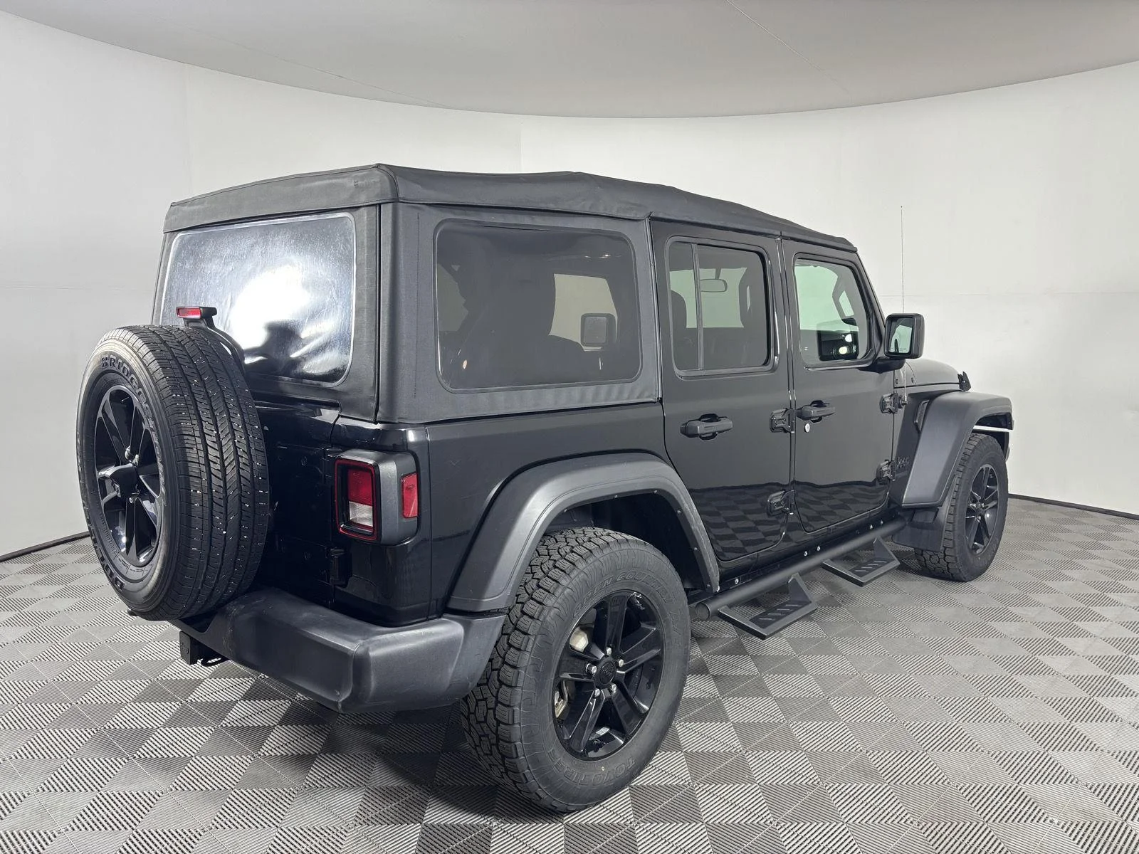 Used 2019 Black Clearcoat Jeep Sport Altitude image 8